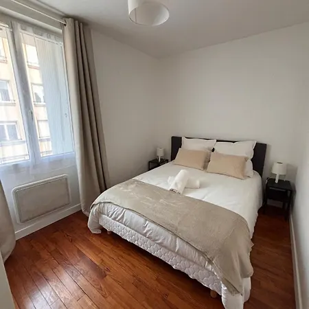 Elegant T3 Vue & Confort En Plein Centre Apartment